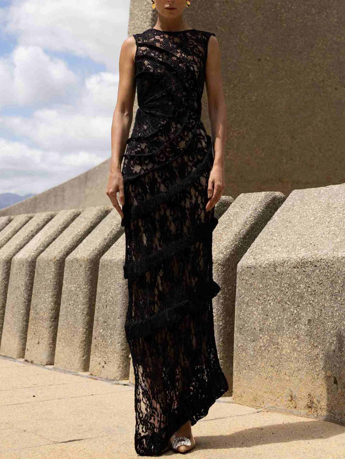 Elegant Lace Ruffle Bodycon Maxi Dress