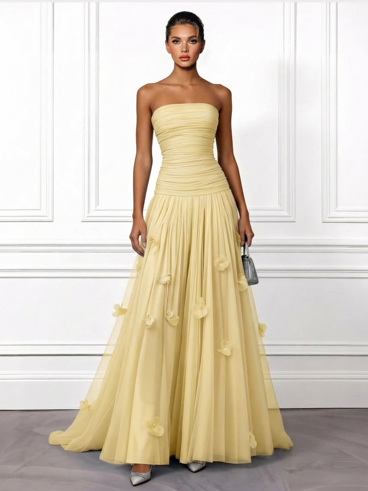 Elegant Strapless Ruched Tulle Evening Maxi Dress