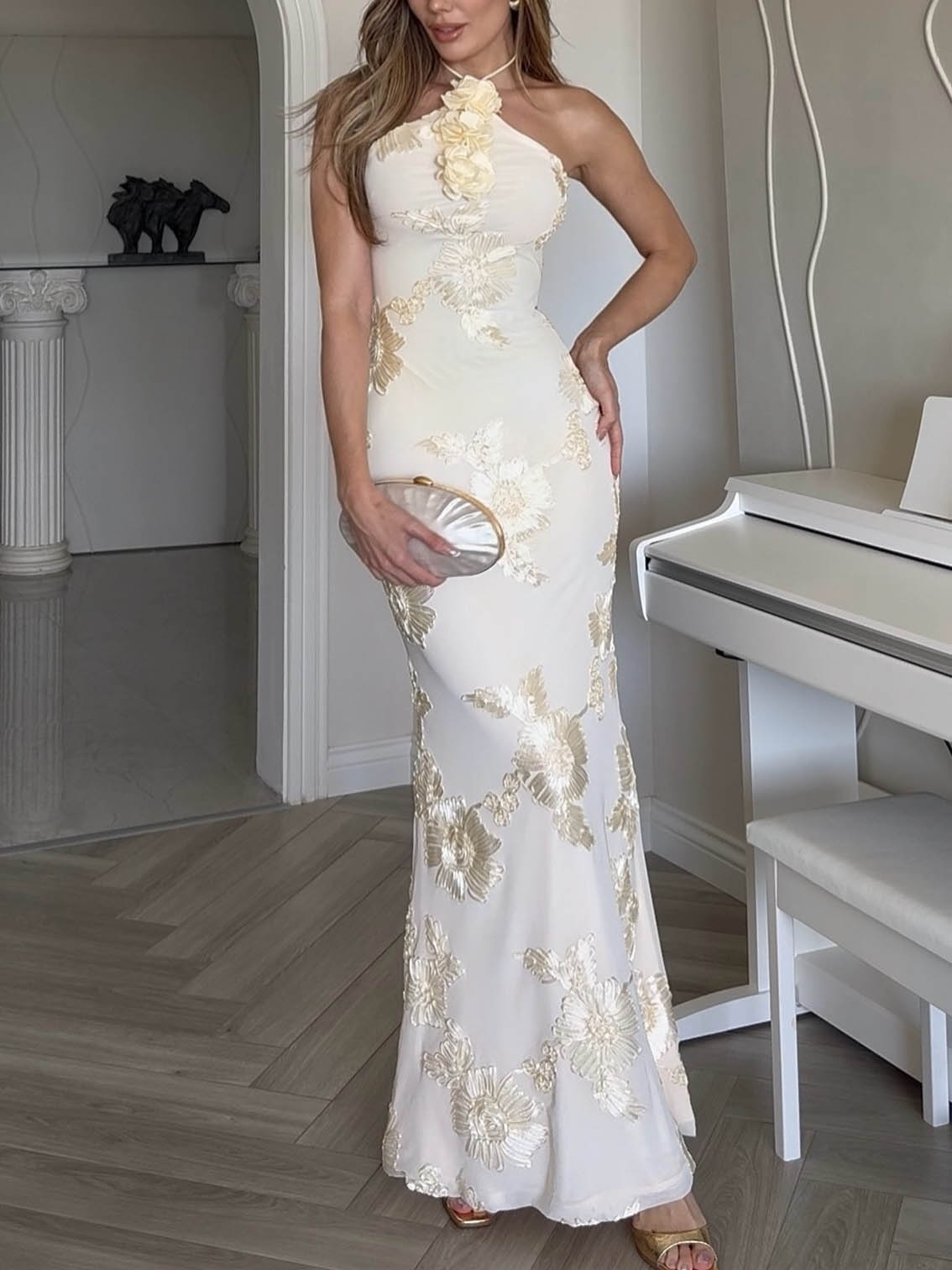 Legant 3D Floral Backless Maxi Dress