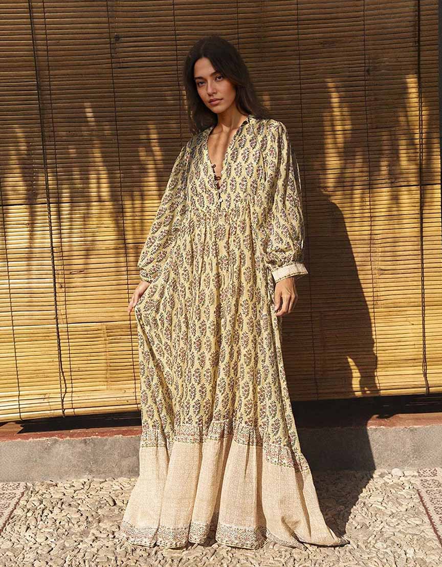 Retro Casual Print V-Neck Tiered Flowing Beach Maxi Dress