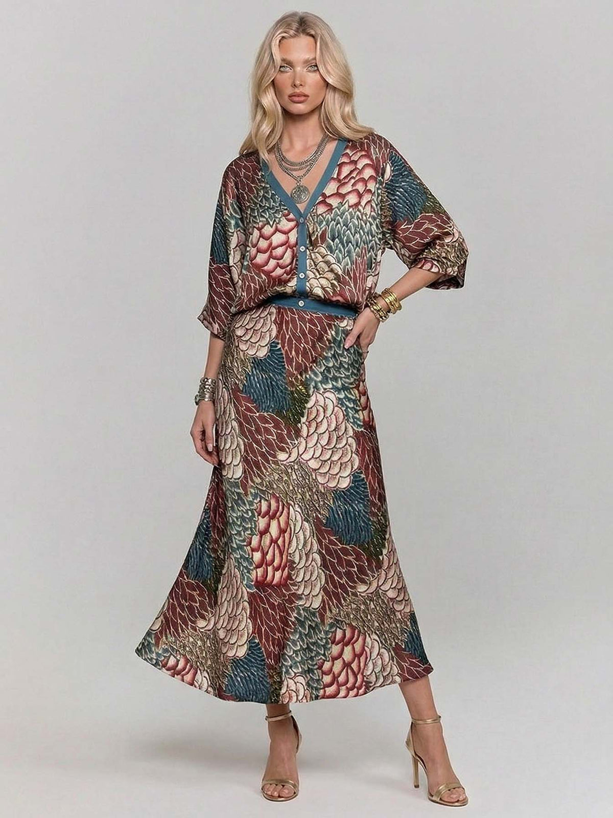Retro Scale Print Satin Printed Batwing Sleeve Top