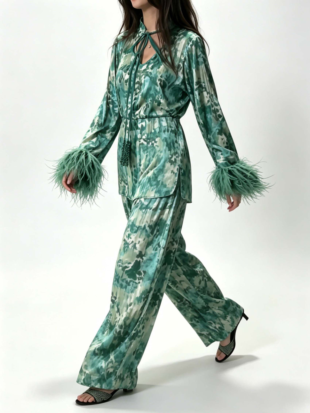 Exquisite Watercolor Print Feather Cuff Tie Shirt