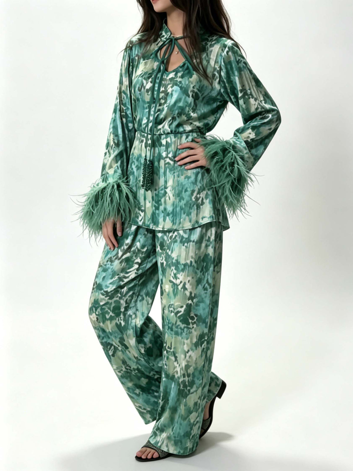 Exquisite Watercolor Print Feather Cuff Tie Shirt