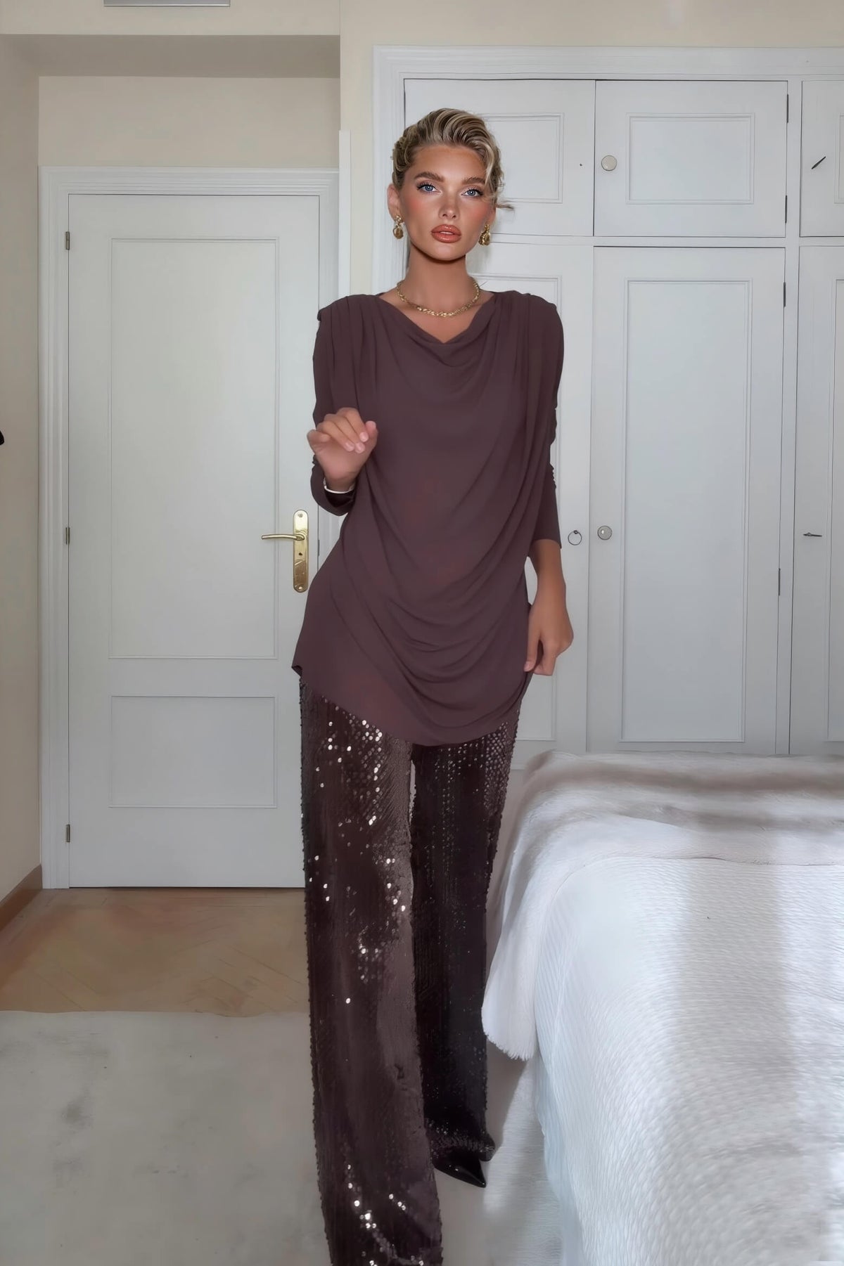 Unique Sparkling Rhinestone-Embellished Wide-Leg Jeans