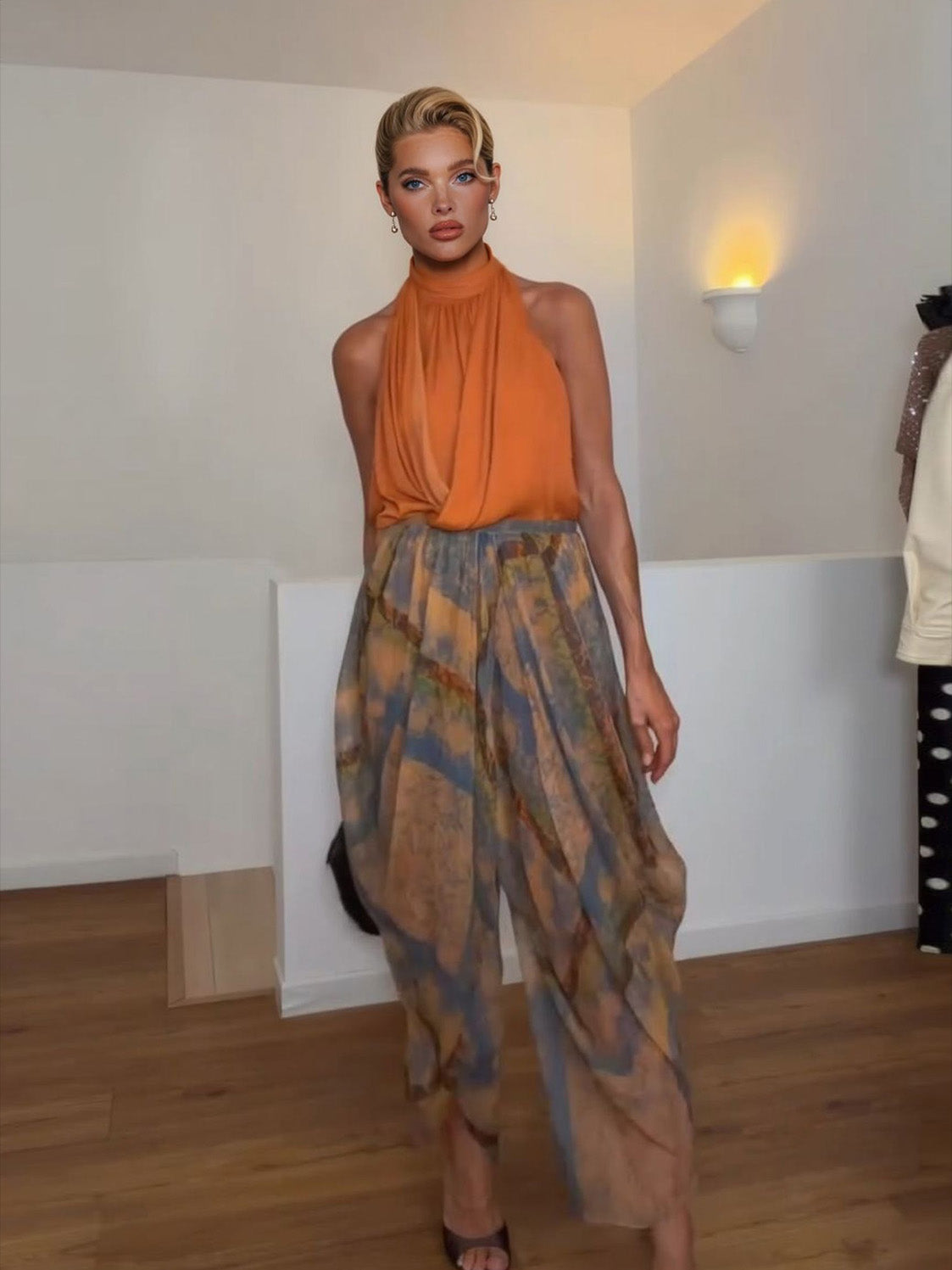 Elegant Backless Draped Top & Paisley Print Pants Set