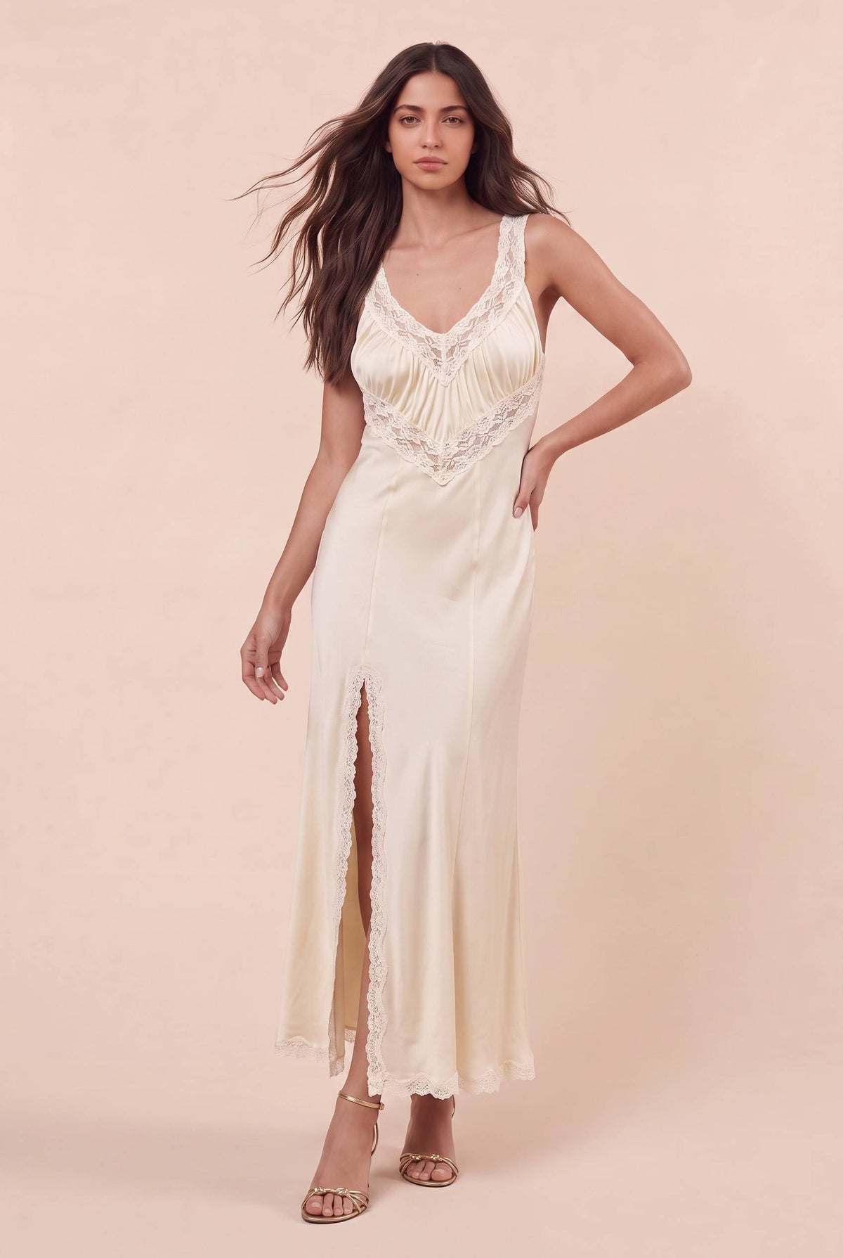 Creamy Lace V-Neck Pleated Satin Sling Long Dress