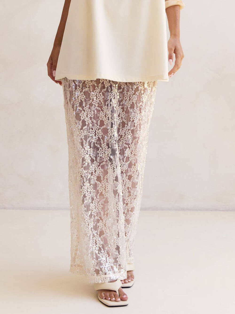 Elegant Off-Shoulder Adjustable Strap Straight-Hem A-Line Top