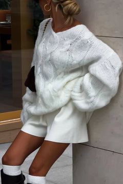 Women's Oversized Cable Knit V Neck Slouchy Pullover Sweater in White [erp-image:4772aedeef074461b012615f]