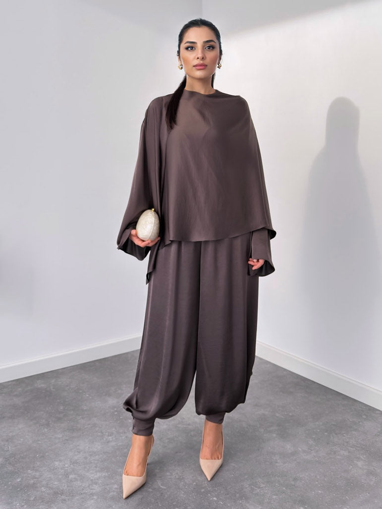 Elegant Satin Robe Paired With Harem Pants Set