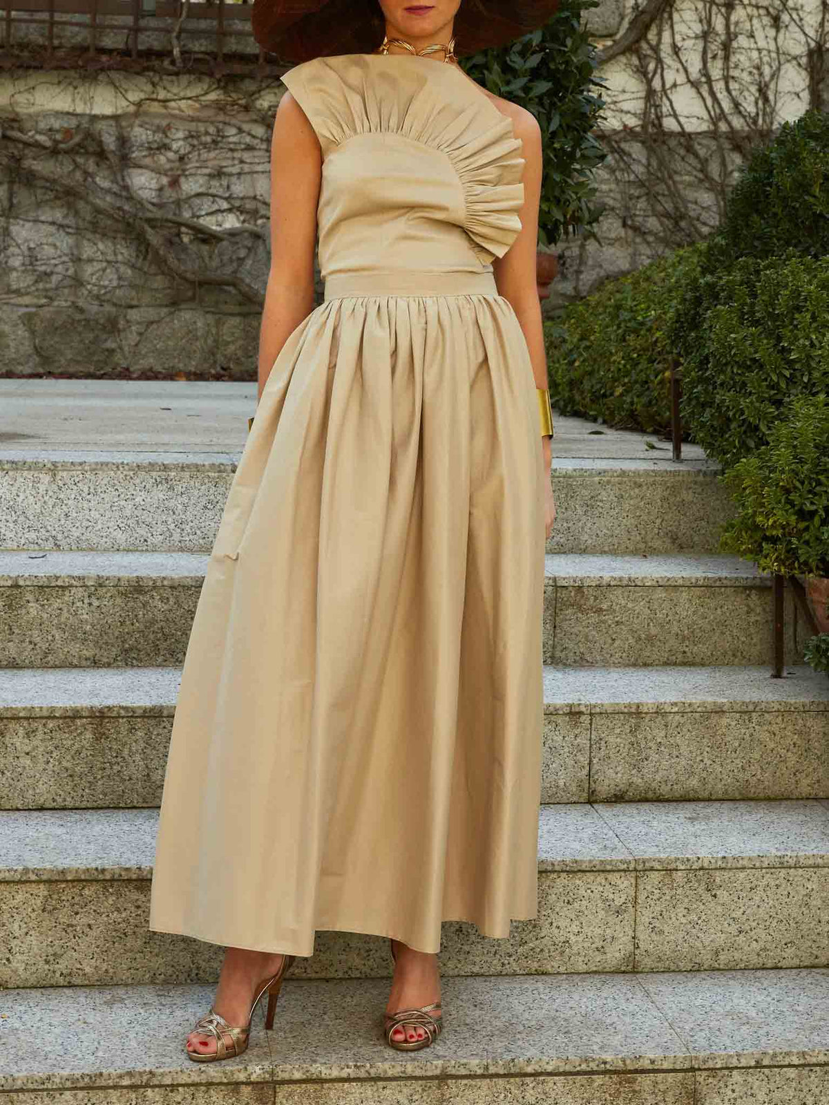 Exquisite Asymmetric One-Shoulder Ruffle Top Two-Piece Set