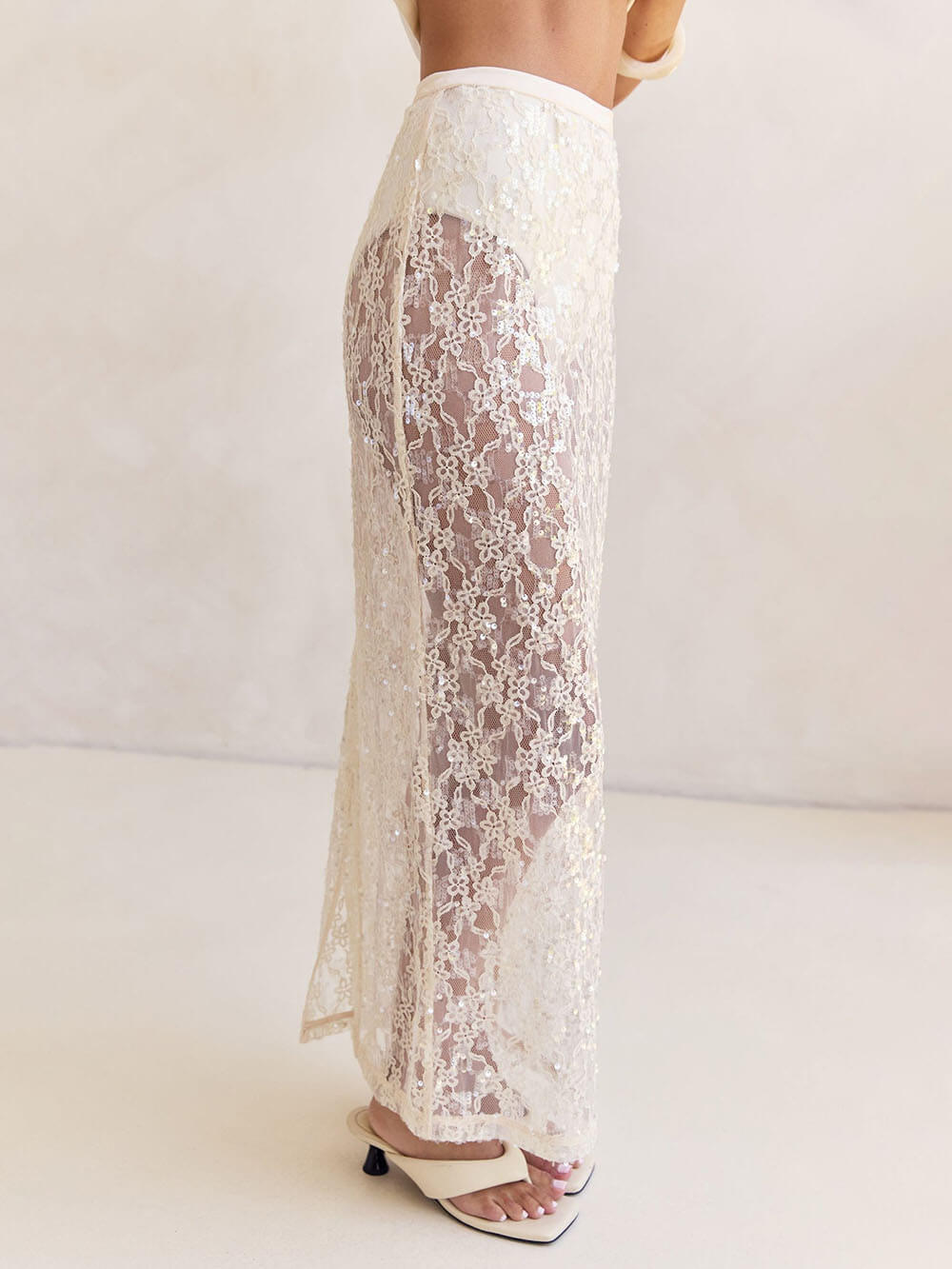 Elegant Off-Shoulder Adjustable Strap Straight-Hem A-Line Top