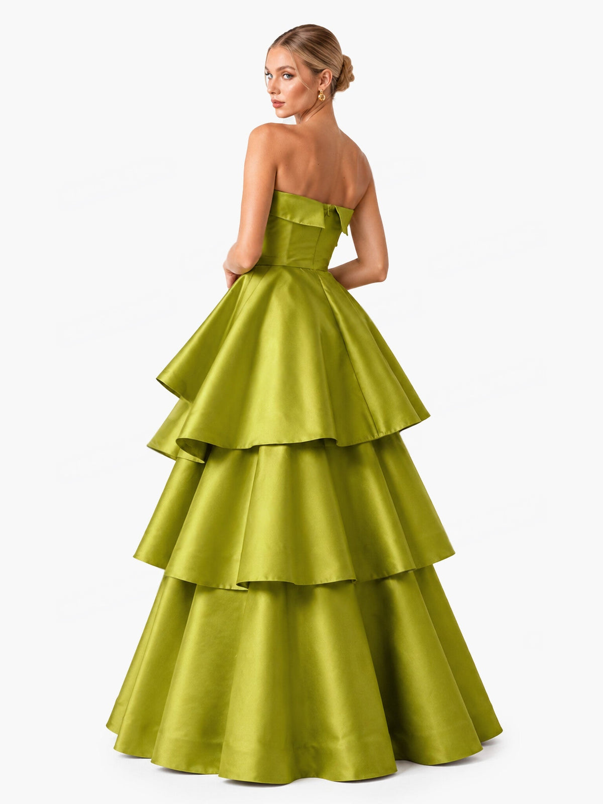 Vestido largo de satén escalonado sin tirantes para noche