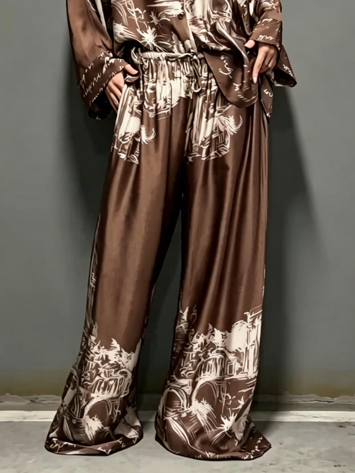 Architectural Print Satin Wide-Leg Pants
