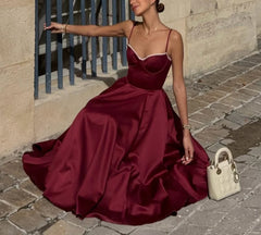 Burgundy Corset Sweetheart Neckline Satin Maxi Dress with Tulle Hem [erp-image:f846ff2be2b53298f3e5414a]