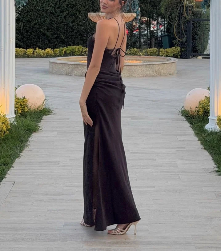 Women's Black Halter Lace Trim Ruched Evening Maxi Dress with Slit [erp-image:bb5763751279968a770ed1da]
