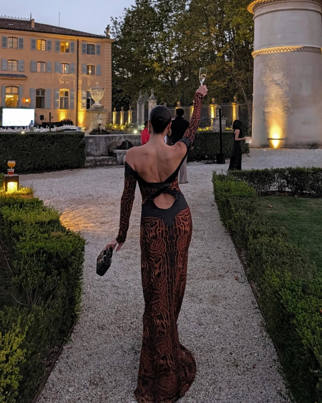 Off the Shoulder Long Sleeve Leopard Print Maxi Dress [erp-image:8d9a4fa8e6342f4785433d8a]