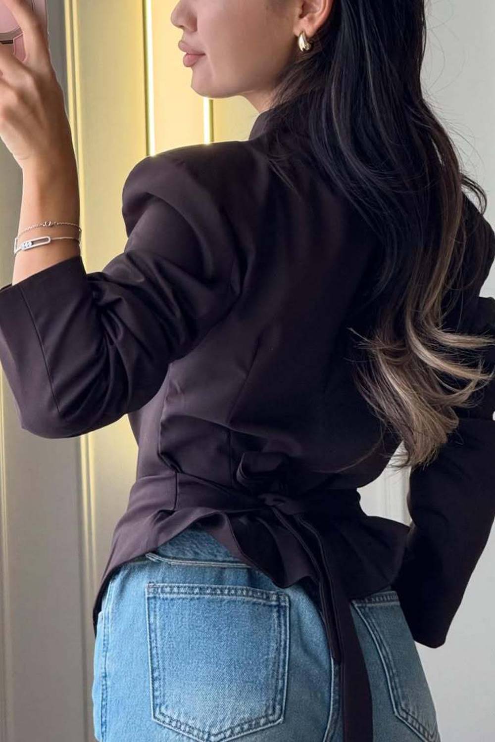 Lapel‑Free Deep V Single‑Breasted Fitted Pointed‑Hem Blazer Top