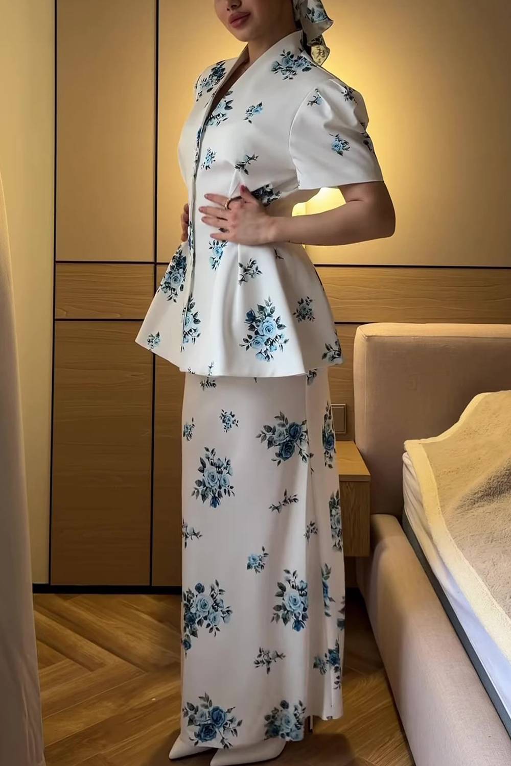 Stand‑Collar V‑Placket Puff‑Sleeve Floral Print Peplum Top & Mermaid Floor‑Length Maxi Skirt Two‑Piece Set