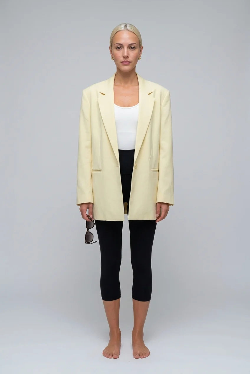 Women's Light Yellow Oversized Single-Breasted Blazer with Notched Lapel [erp-image:7c3d34dcacdccf09dfd599ae]